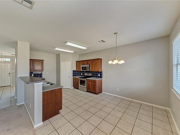 5th image of 2305 Hickory Ct