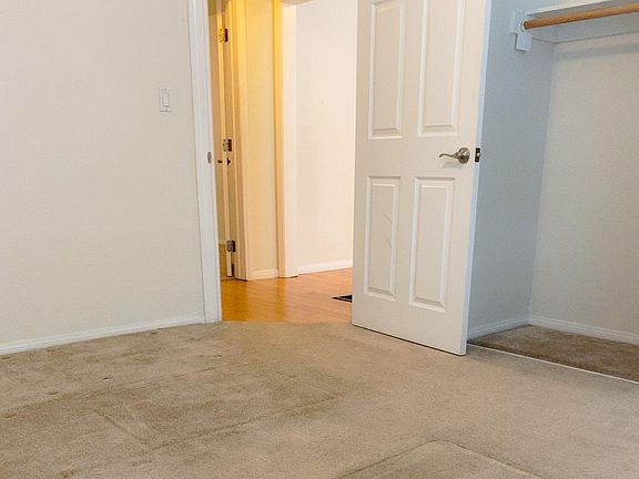 5th image of 4114 1/2 Ocean View Blvd