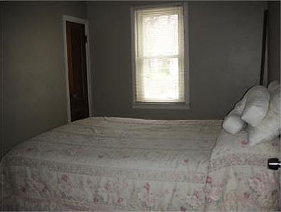 5th image of 298 E Ave N