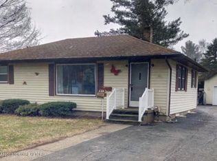 312 E Shaw St, Charlotte, MI