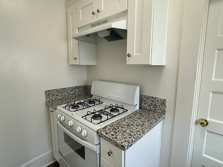 910 N Park Ave #3 — Photo 9