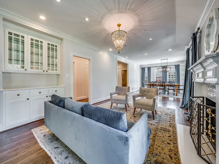 3837 Villanova St — Photo 11