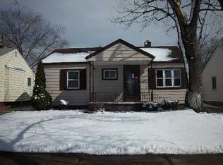 17147 Matthews St, Riverview, MI 48193