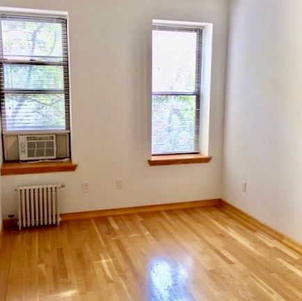 2nd image of 218 E 11th St APT 21