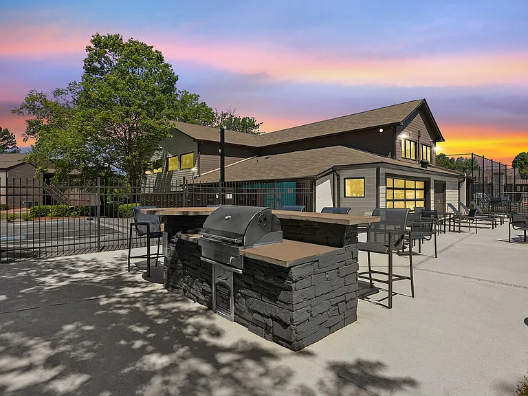 Summit Station — Photo 31
