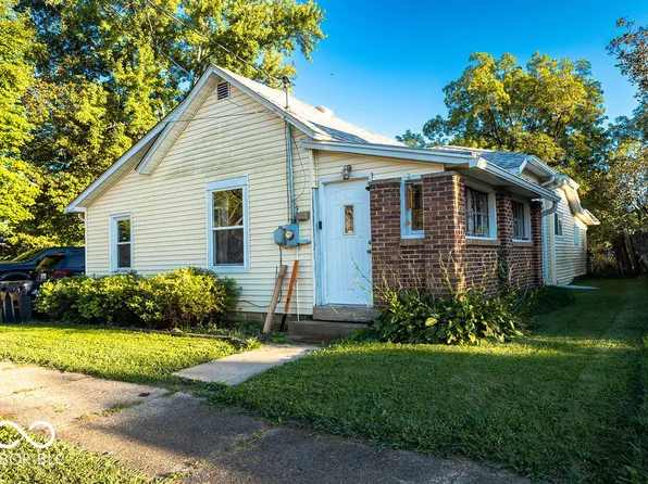 215 E Maple St, Spiceland, IN 47385