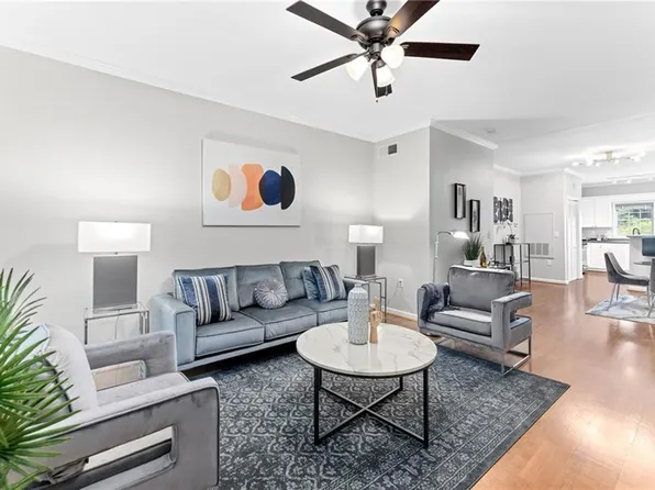3675 Peachtree Rd NE APT 44, Atlanta, GA 30319