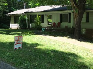 100 Chambers View Dr, Clyde, NC 28721