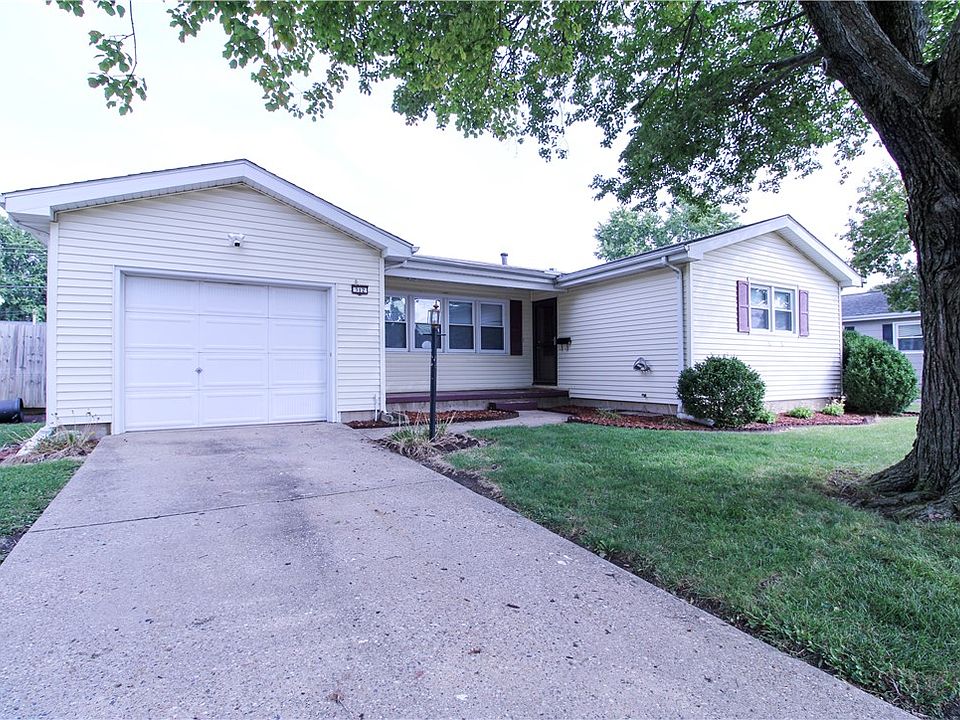 1st image of 312 Southampton Dr