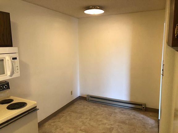 4th image of 1408 E Canby St APT 11