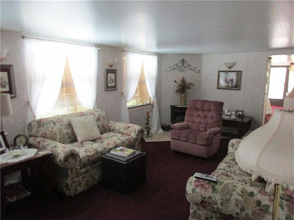 5th image of 27 Rosalie Oaks Blvd
