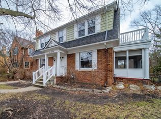 1254 Grayton St, Grosse Pointe Park, MI 48230