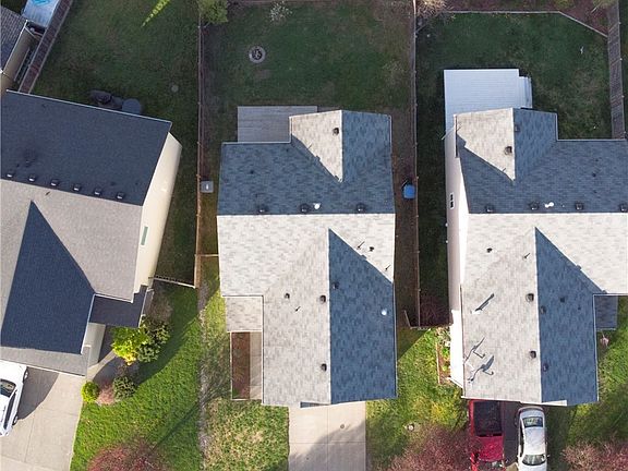 4th image of 17907 18th Avenue Ct E