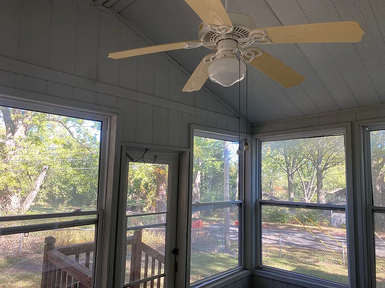 13126 Sycamore Ave — Photo 24