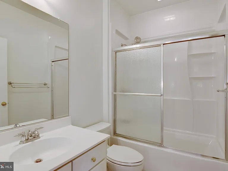 8416 Churchside Dr — Photo 74