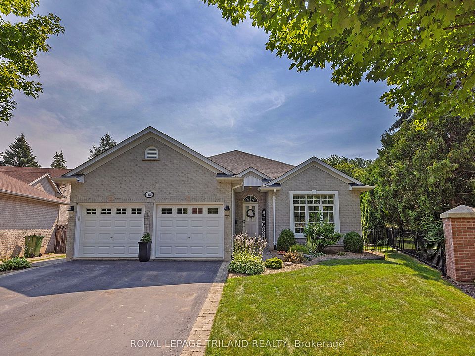 1st image of 15 Augusta Cres