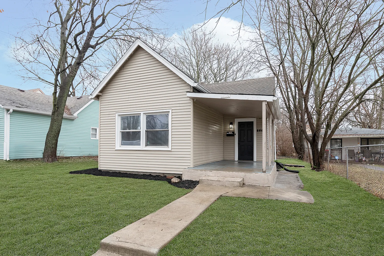 4449 Norwaldo Ave photo 1
