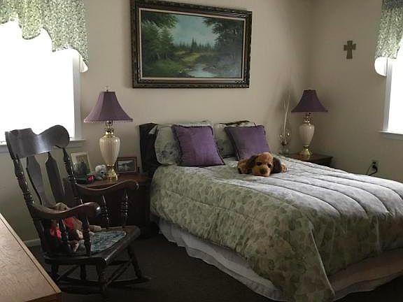5th image of 242 Bonaire Dr