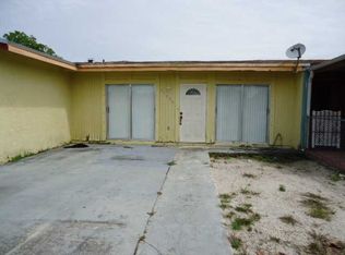 21390 NW 40th Circle Ct, Miami Gardens, FL 33055