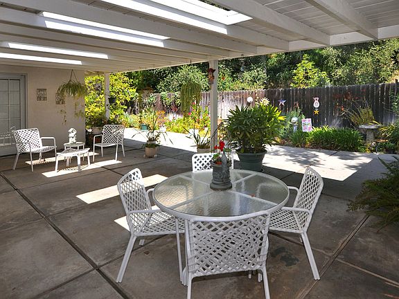 5th image of 5147 La Canada Blvd