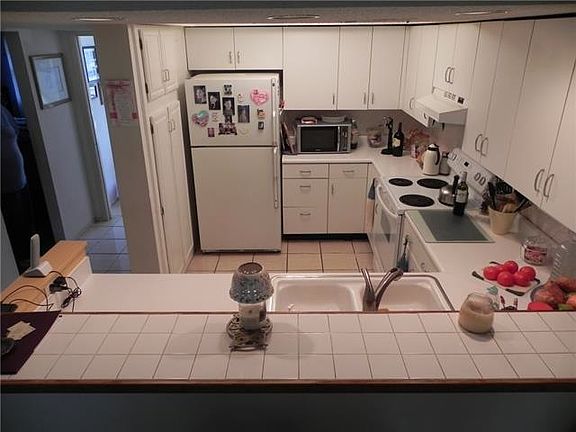 3rd image of 559 Demarett Dr