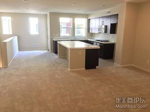 3rd image of 1655 Gruen Pl