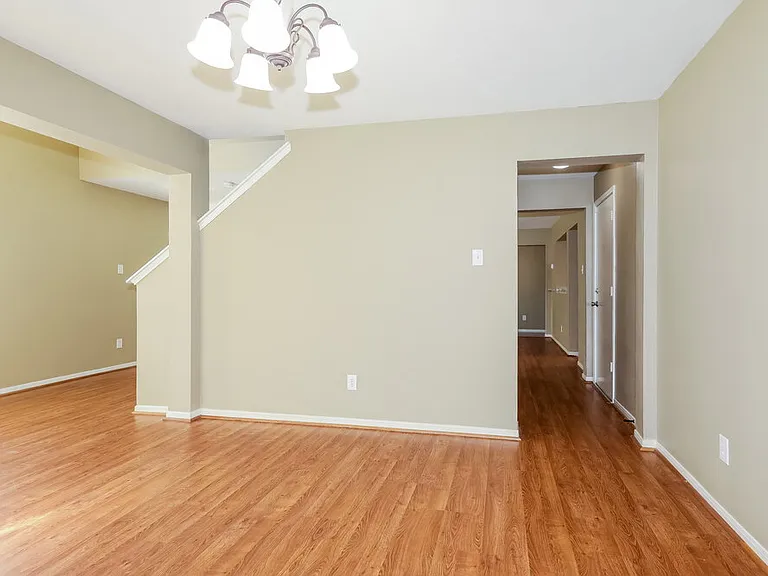 10007 Willow Wood Way — Photo 6