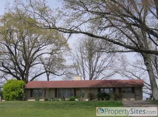 4222 State Route 121 S, Murray, KY 42071