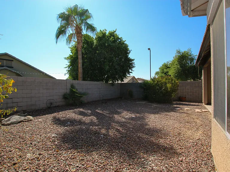 12813 W Sells Dr — Photo 20