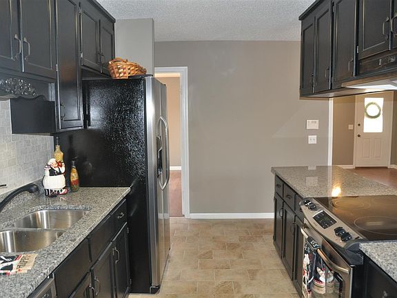 5th image of 107 Wooddale Dr