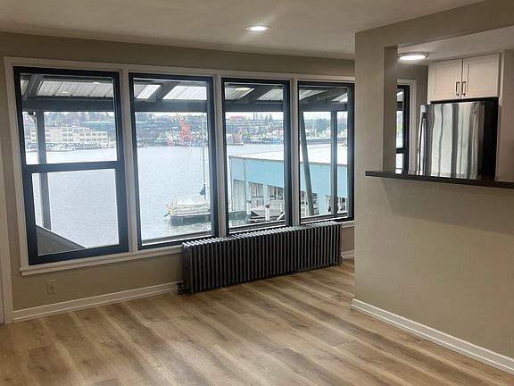2nd image of 2706 Westlake Ave N APT 8