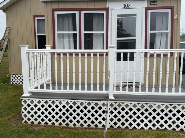 102 Garrison Ave