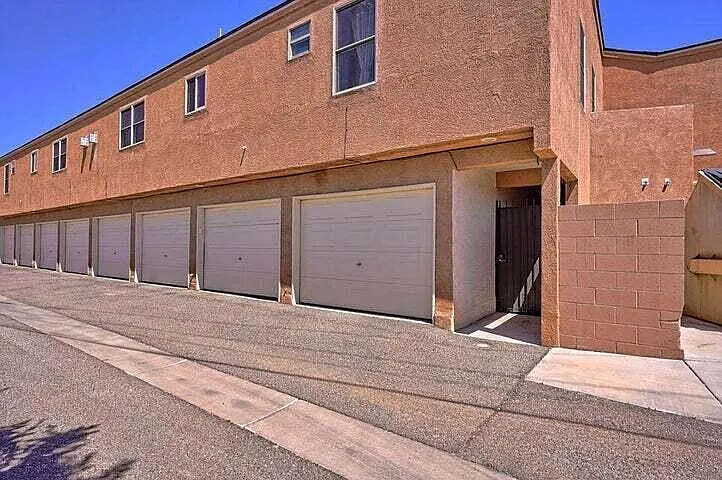 2401 Chelwood Park Blvd NE #1-B-2 — Photo 9