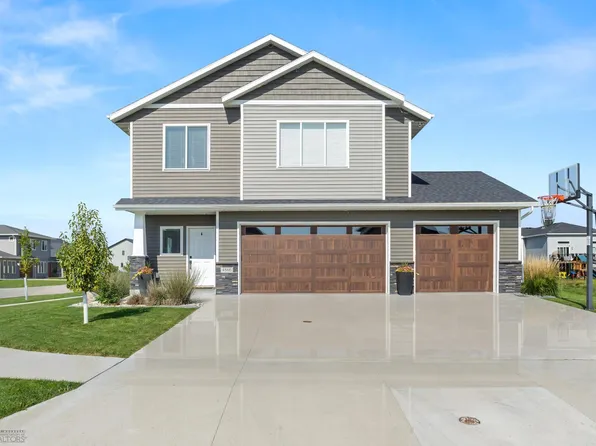 4866 Hampton Cir S, Moorhead, MN 56560