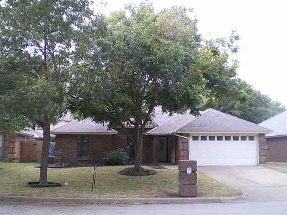 3rd image of 7704 Greengage Dr