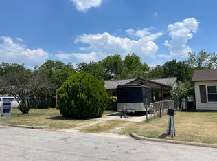 6829 Lakeside Dr, Lake Worth, TX 76135