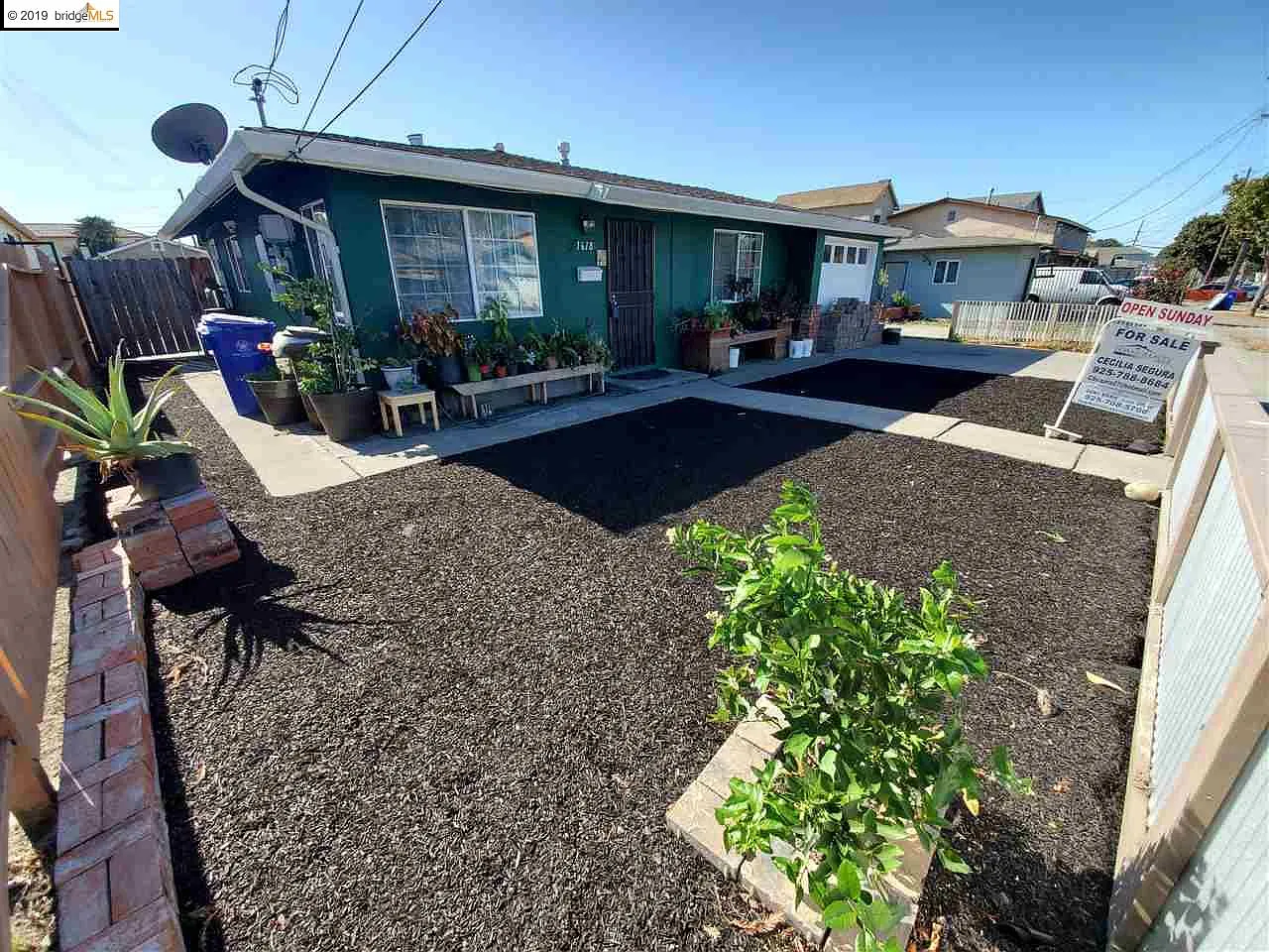 1618 Emeric Ave photo 1