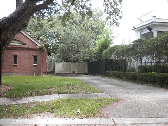 3rd image of 49 Pelham Dr