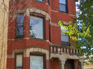922 W Fletcher St #1R, Chicago, IL 60657
