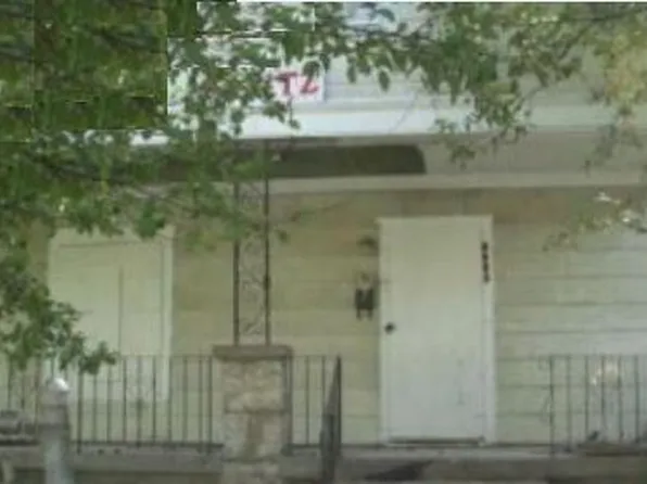 8803 E Lexington Ave, Independence, MO 64053