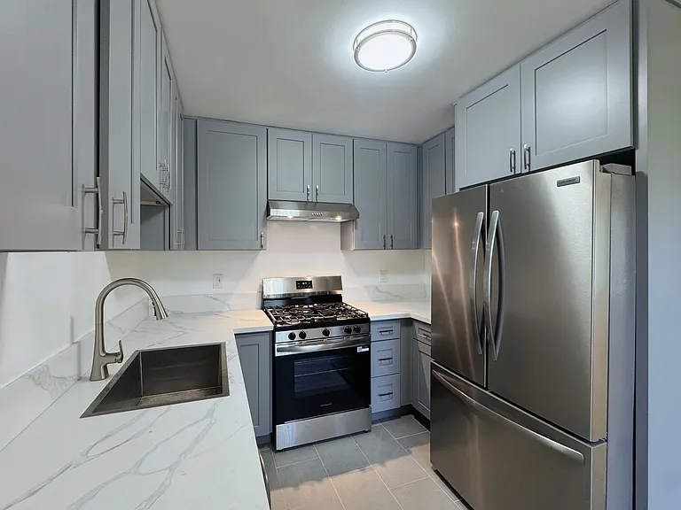135 N 5th St #G — Photo 7
