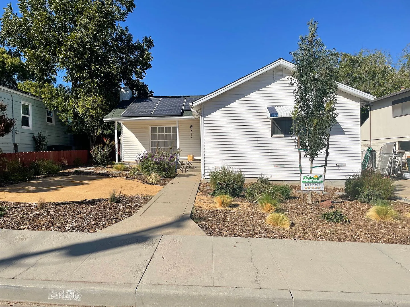 3090 Grand View Ave photo 1