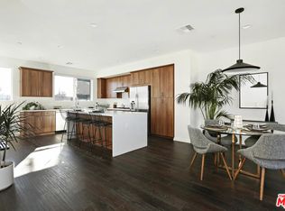 13223 W Lumina Way, Valley Glen, CA