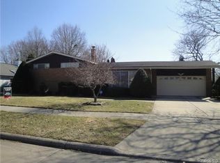 19020 Veronica Ave, Eastpointe, MI 48021