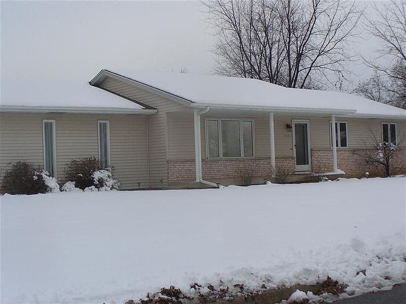 1st image of 2375 Fabian Dr
