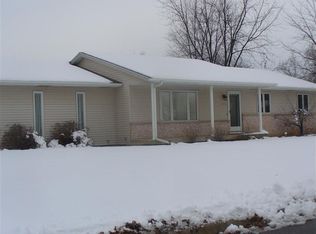 2375 Fabian Dr, Saginaw, MI