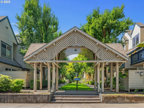 2825 NW Upshur St APT C, Portland, OR 97210