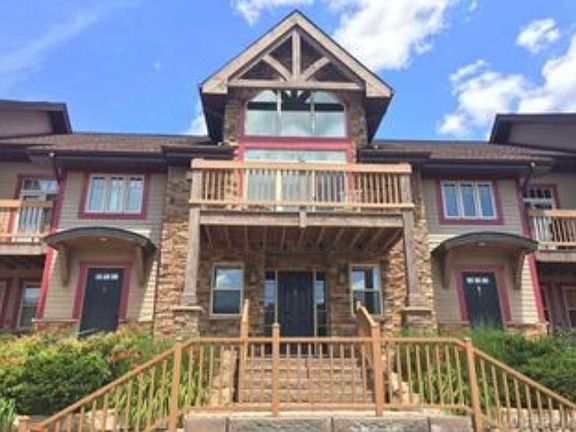 2nd image of 8 Mountainview Lower #8