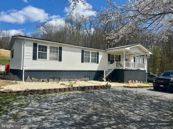 152 Brook Ln, Hyndman, PA 15545