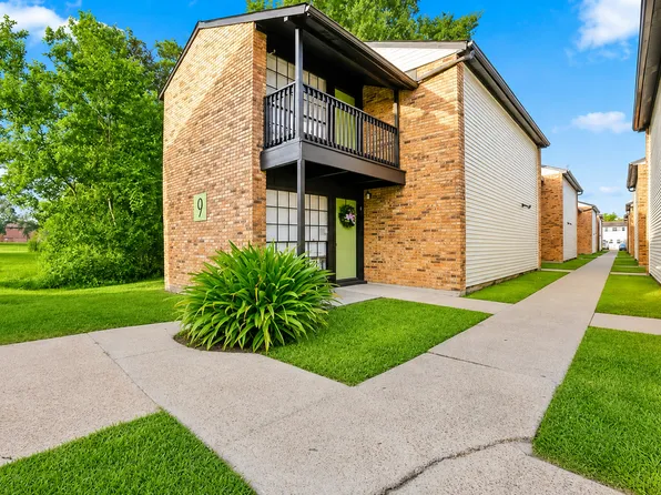 Crestwood Apartments